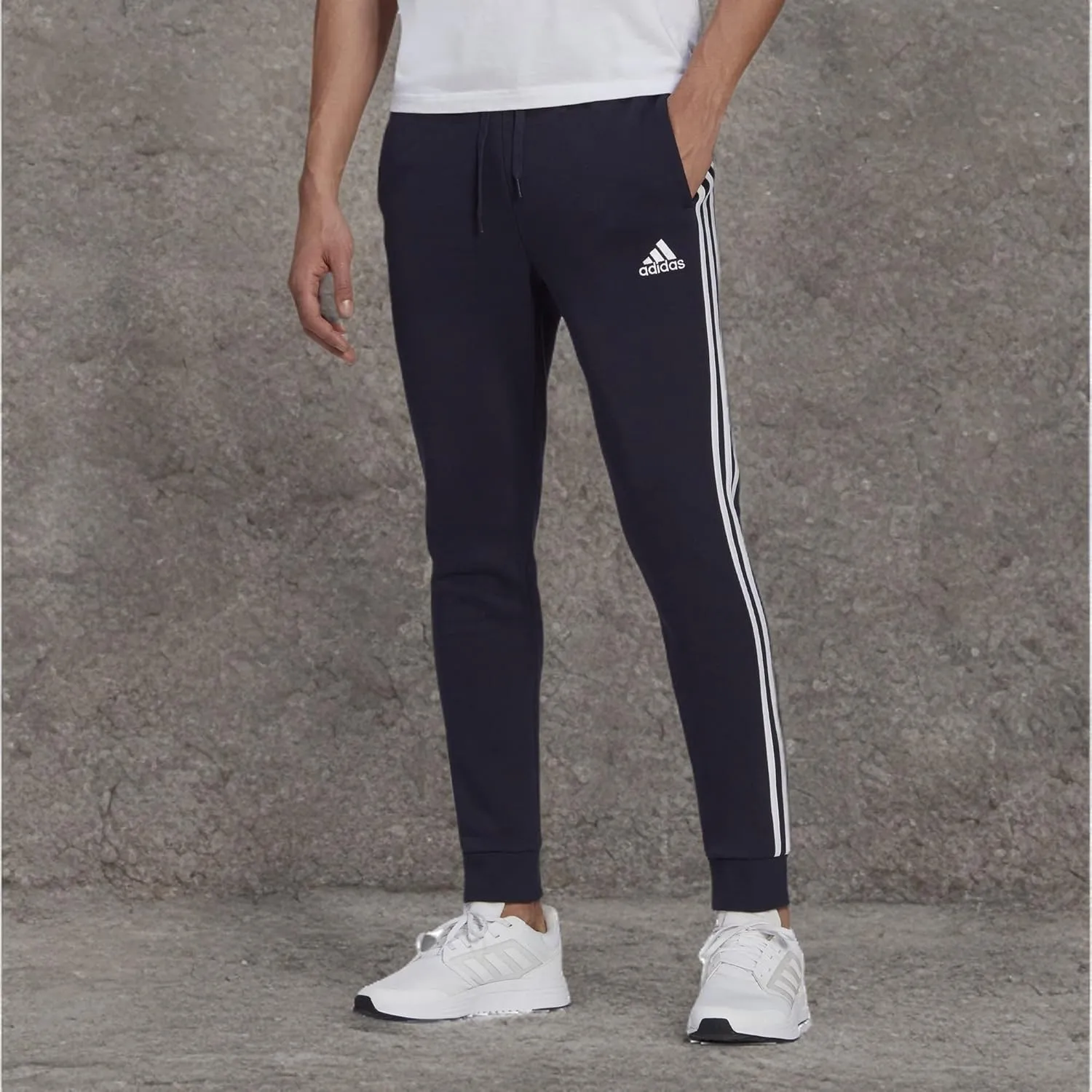 adidas Men's Essentials Fleece Tapered Cuff 3-Stripes Pants