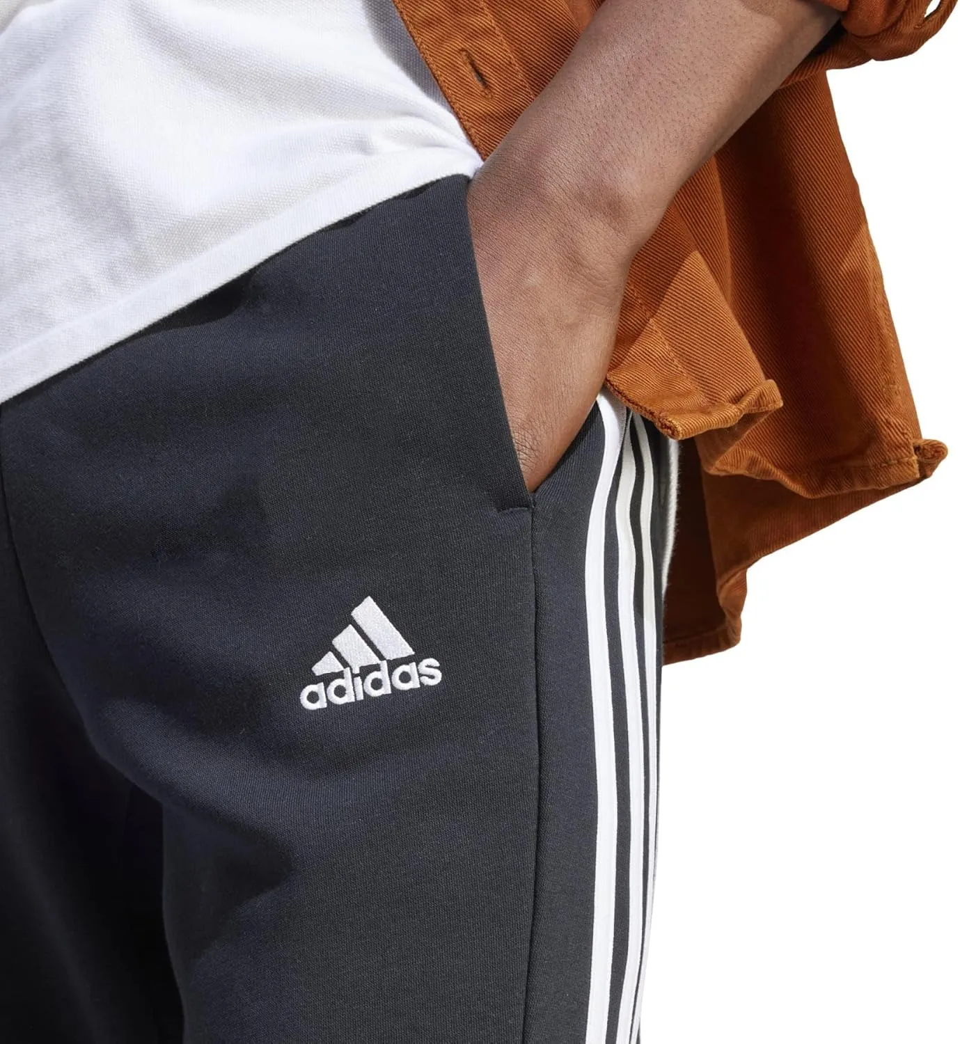 adidas Men's Essentials Fleece Tapered Cuff 3-Stripes Pants