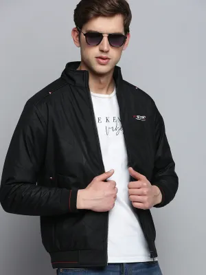 Men Mock Black Collar Geometric Printed Padded Jacket