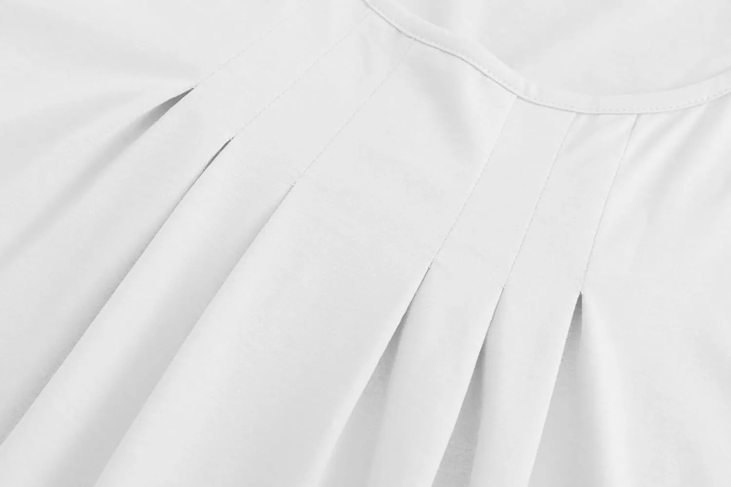 Plus Size Tank Tops for Women 2025 Summer Sleeveless Top Lace Trim Extender Camisole Cami Dressy Loose Shirt